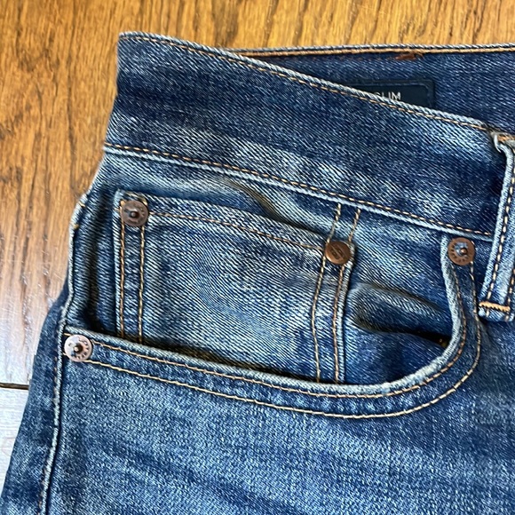 Lucky Brand blue jeans - Picture 3 of 6